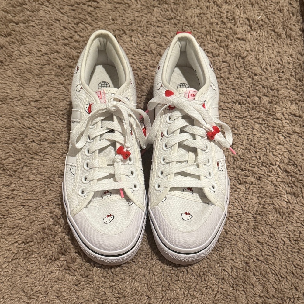 Sanrio Hello kitty adidas new never worn